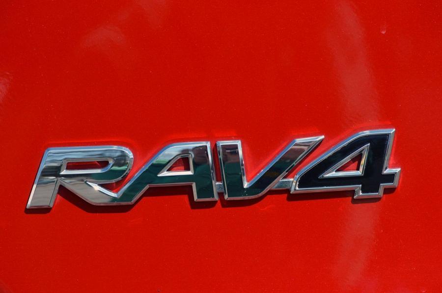  Toyota RAV4 2013 года  (фото 45 из 89)